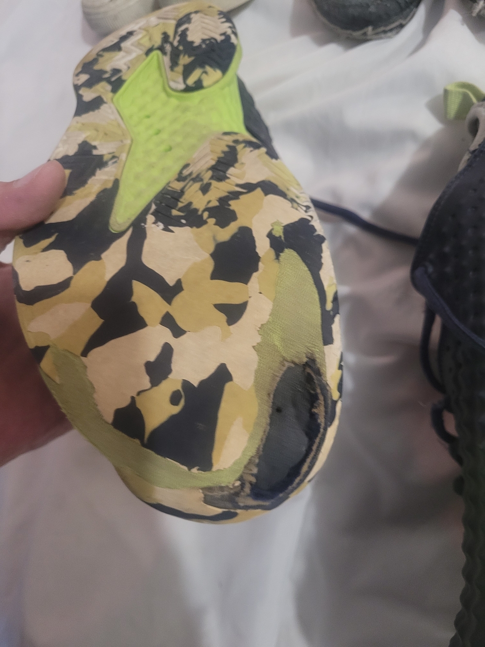Trashed Shoes - Picture 4 of 14